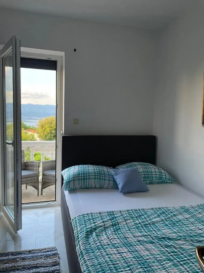 Apartments For Families With Children Klanice, Krk - 21992 Dobrinj Croatia