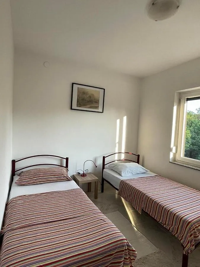 Apartments For Families With Children Klanice, Krk - 21992 Dobrinj 0*,  Croatia
